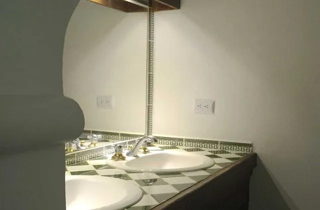 Hotel Costa Las Ballenas Bathroom